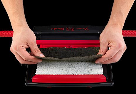 Make a perfect Hosomaki with the Yomo Sushi Maker 